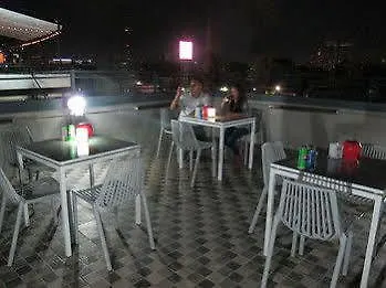 Oyo 783 Brunch Marker Cafe & Hotel Bangkok